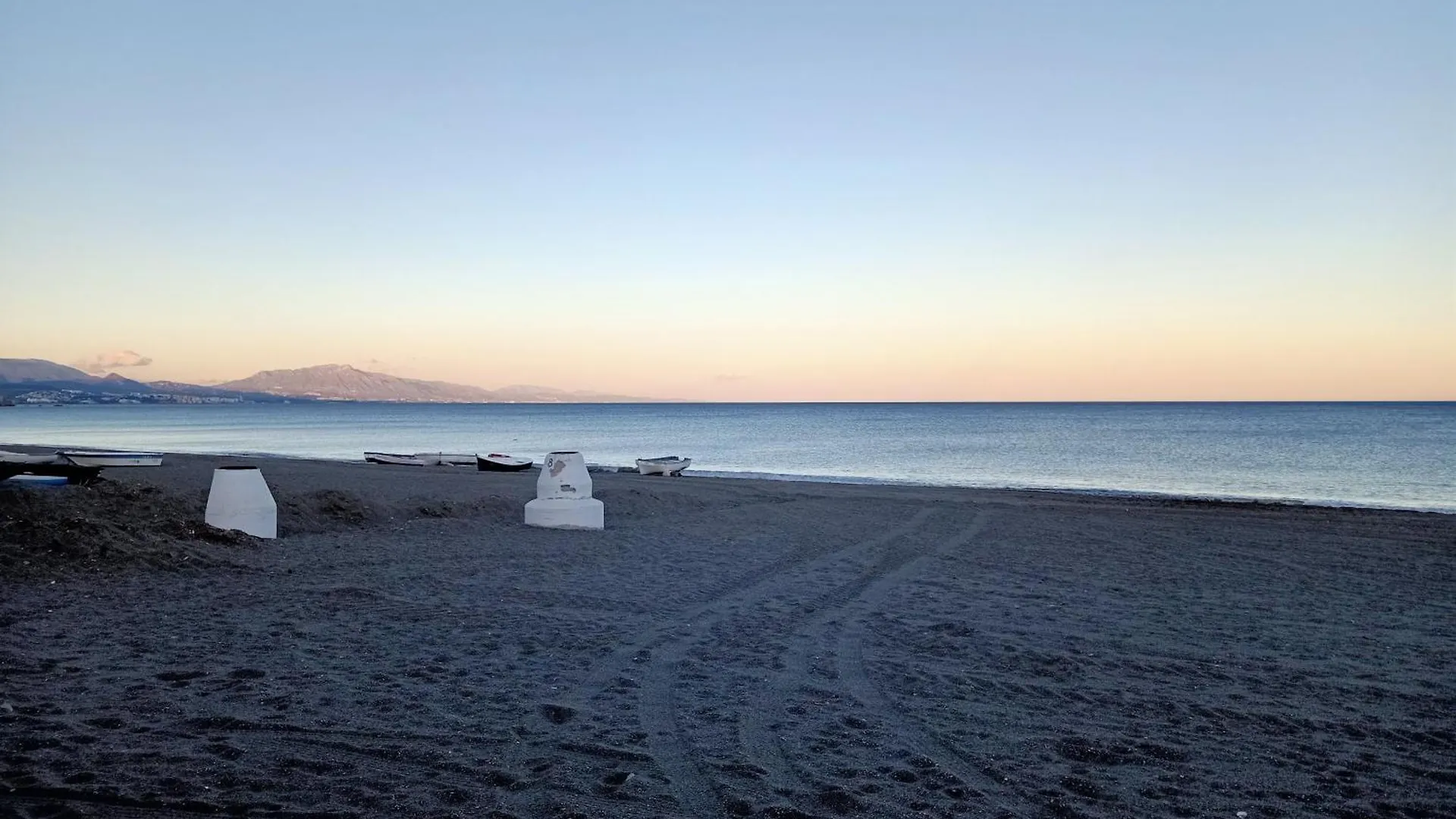 马尼尔瓦Atico Costa Del Sol公寓